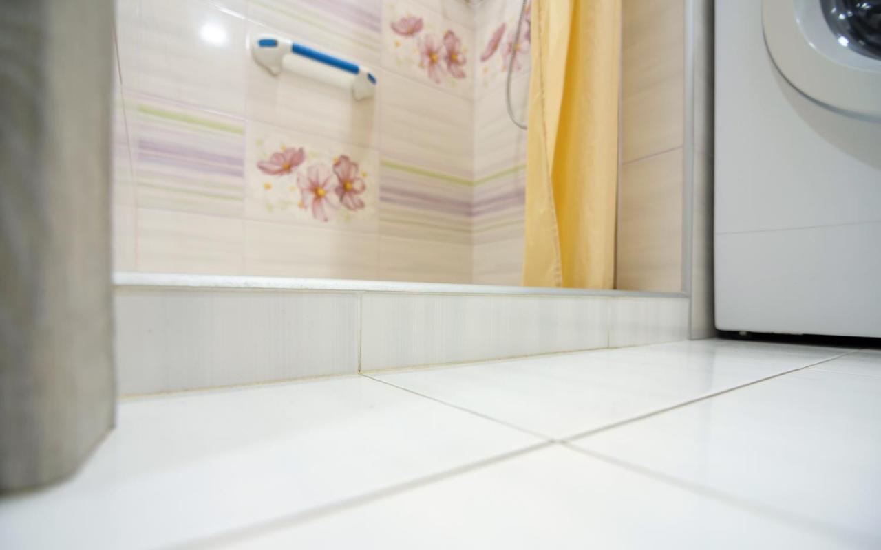 Colored Balloons - 3 Bedrooms, 3 Bathrooms, Equipped Large Apartments リヴィウ エクステリア 写真