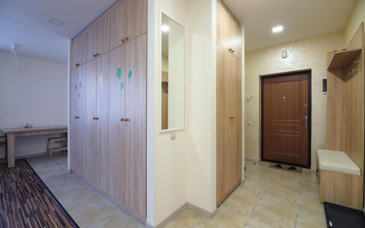 Colored Balloons - 3 Bedrooms, 3 Bathrooms, Equipped Large Apartments リヴィウ エクステリア 写真